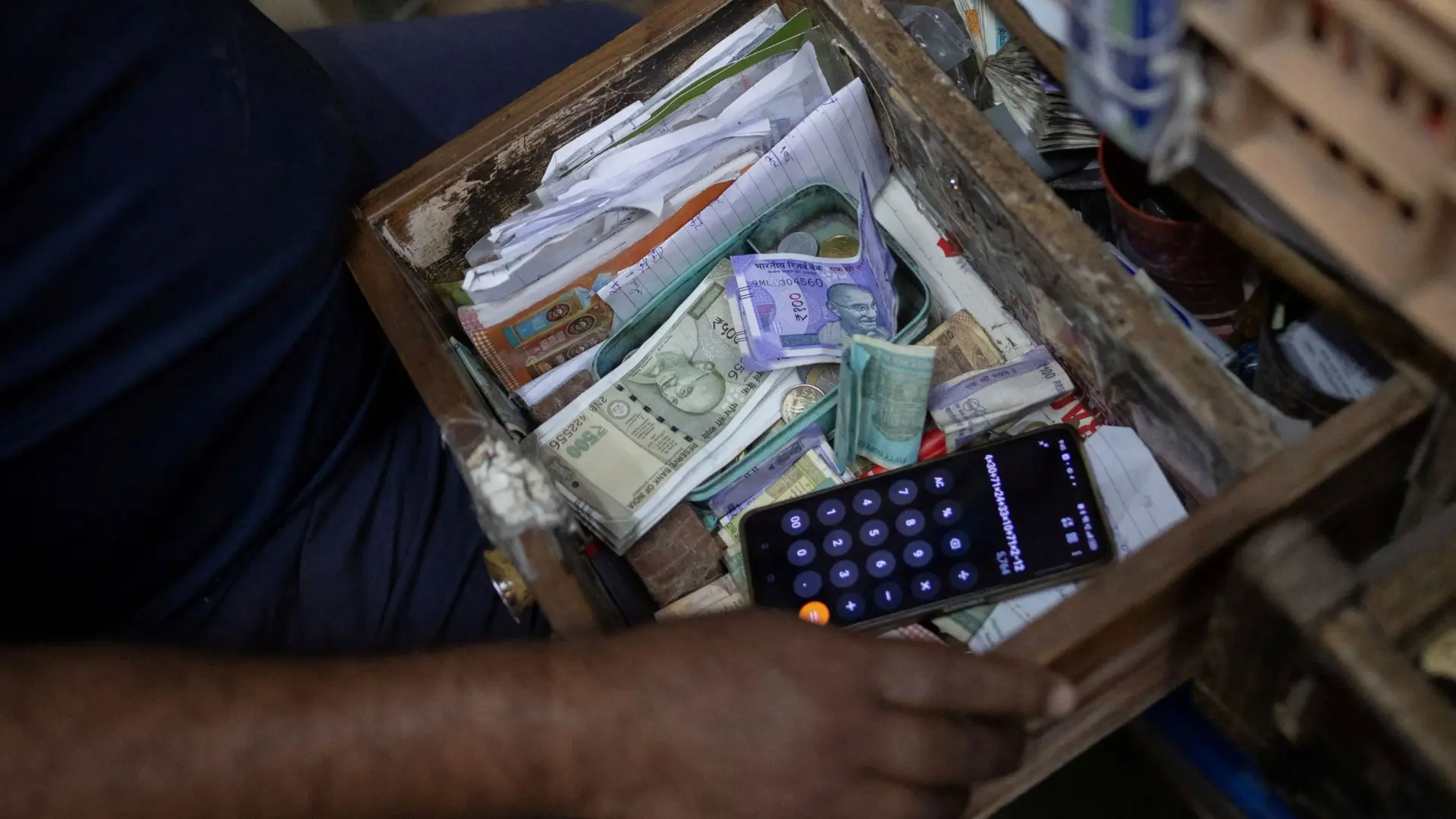 متابعة سعر الريال السعودي مقابل الجنيه المصري اليوم الاثنين 23 مارس 2026 مع توقعات مستقبلية