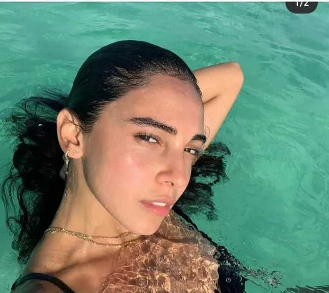 أول الحاضرين الفنانة المصرية سلمي أبو ضيف تشهد العرض الخاص لفيلم إيجي بيست