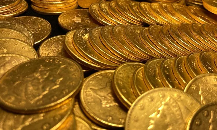 الذهب يستمر في الارتفاع محليًا وسعر عيار 24 يصل إلى 7748 جنيهًا اليوم