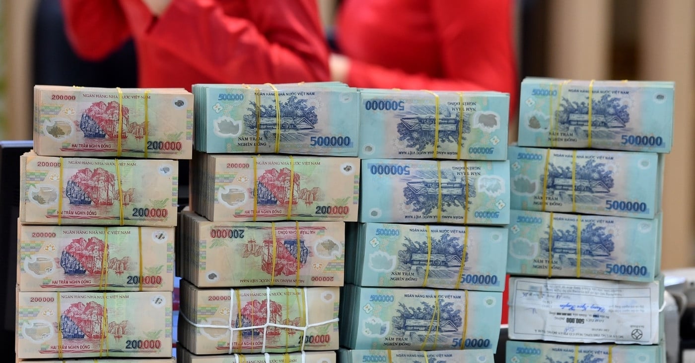 البنك يقيّم سيارة لكزس وعقارات بمساحات تصل إلى عشرات الآلاف من الأمتار المربعة