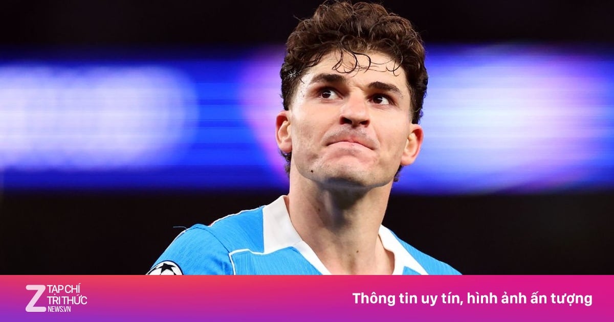 برشلونة يعرض على الأرجنتيني ألفاريز التعاقد مع ثلاثة لاعبين مقابل انضمامه للفريق