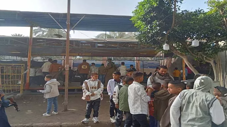 حديقة ناصر في أبو تيج تتزين بزوارها من مختلف الأعمار للاستمتاع بأجواء عيد الفطر الرائعة والمتنوعة