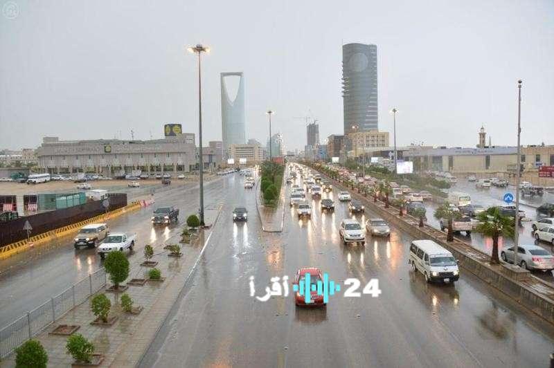 تعليق الدراسة في المنطقة الشرقية بالسعودية نتيجة تأثيرات الطقس السيئة