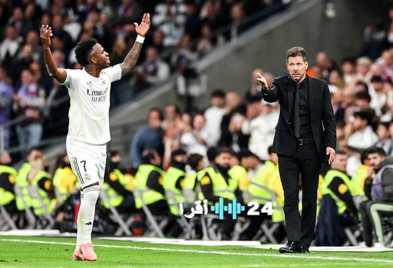 فينيسيوس يوجه ردًا حاسمًا على سخريته من سيميوني في ديربي مدريد ورسالة إلى بيريز