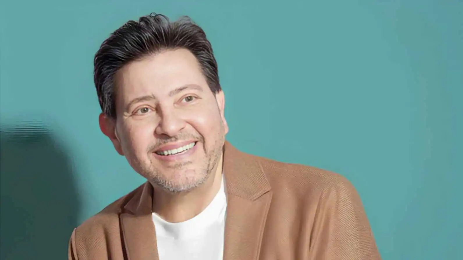 هاني شاكر يواصل علاجه في فرنسا ويستعد للعودة إلى النشاط الفني قريبًا