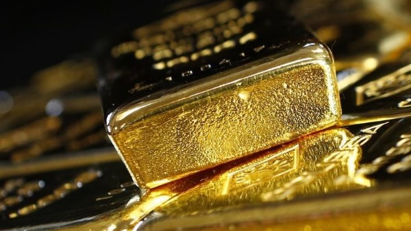 الذهب يتراجع عالميًا لأدنى مستوى في شهر ونصف.. والجنيه الذهب عند 54 ألف جنيه