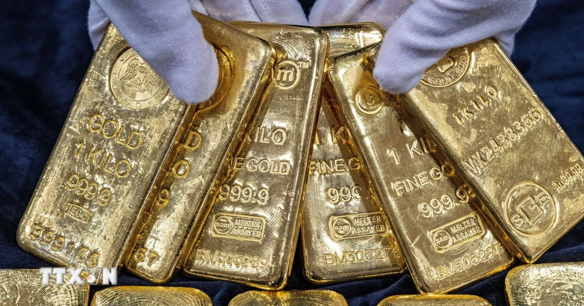 أسعار الذهب تقفز مجدداً مع تراجع الدولار والنفط