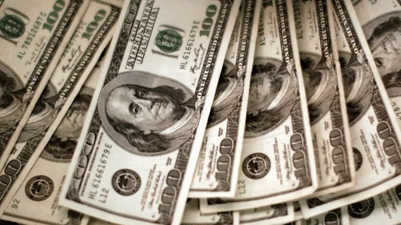 استقرار سعر الدولار مقابل الجنيه اليوم الخميس 21 مايو 2026 في البنوك والصرافة