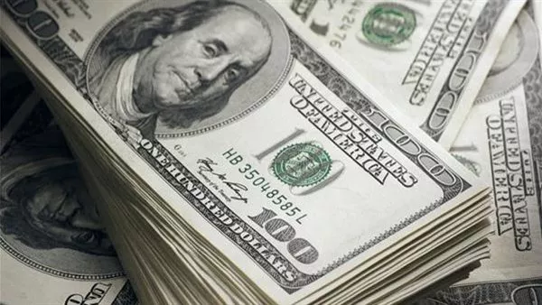 تراجع سعر الدولار مقابل الجنيه في البنوك المصرية