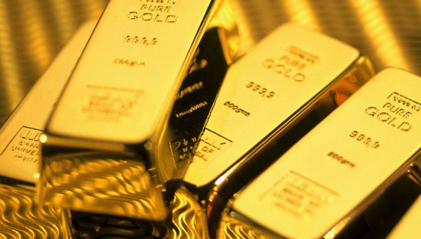 توقعات رفع الفائدة تدفع أسعار الذهب العالمية نحو خسارة أسبوعية