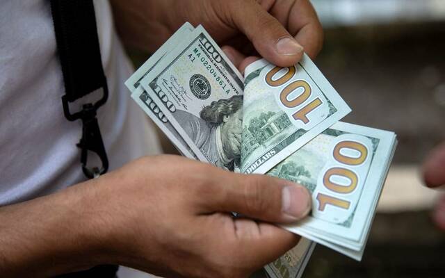 سعر الدولار مقابل الجنيه المصري في 11 بنكاً مع بداية تعاملات اليوم الأربعاء