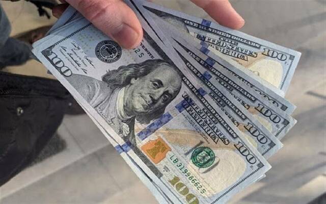 سعر الدولار مقابل الجنيه المصري يرتفع في 10 بنوك مع نهاية تعاملات الأربعاء