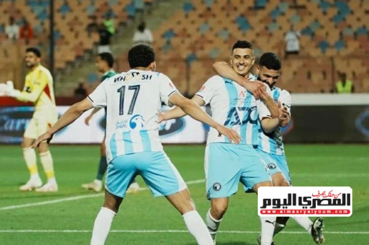 موعد مباراة بيراميدز وسموحة والقنوات الناقلة والتردد في ليلة حسم الدوري