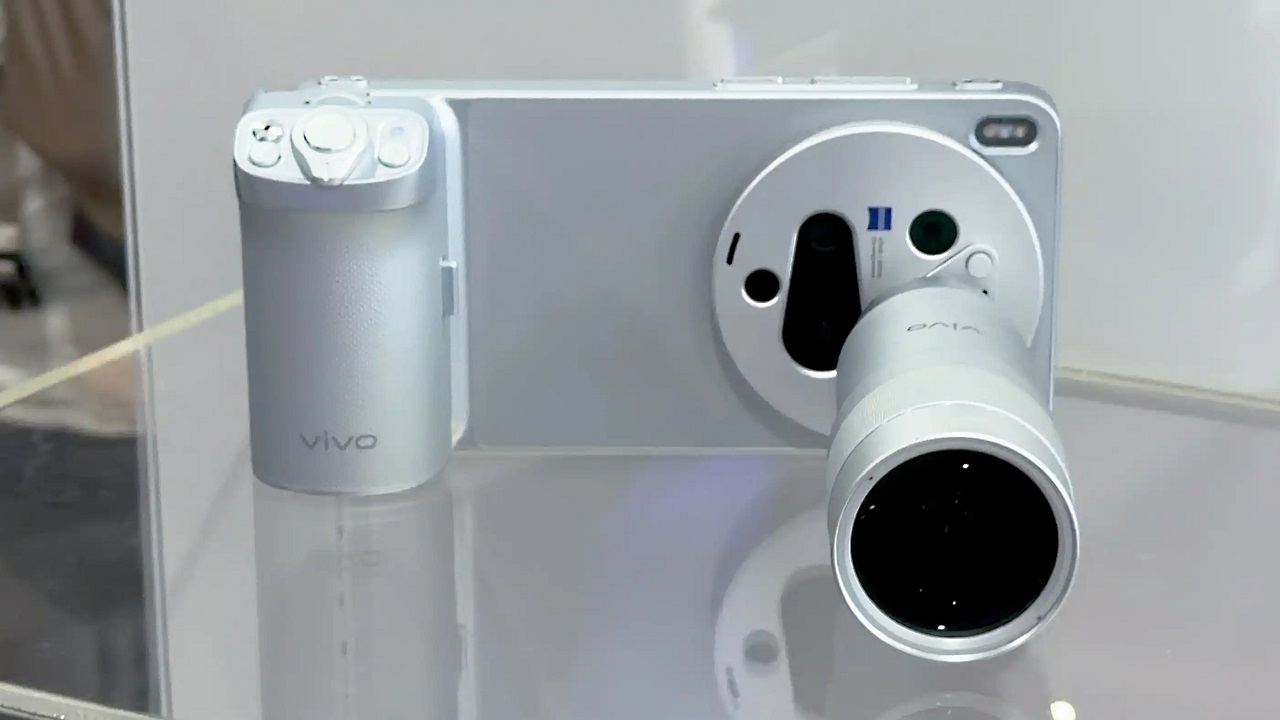 هاتف Vivo X300 Ultra يقتحم عالم الهواتف بقوة.. قدرات تصوير سينمائية تغير قواعد المنافسة