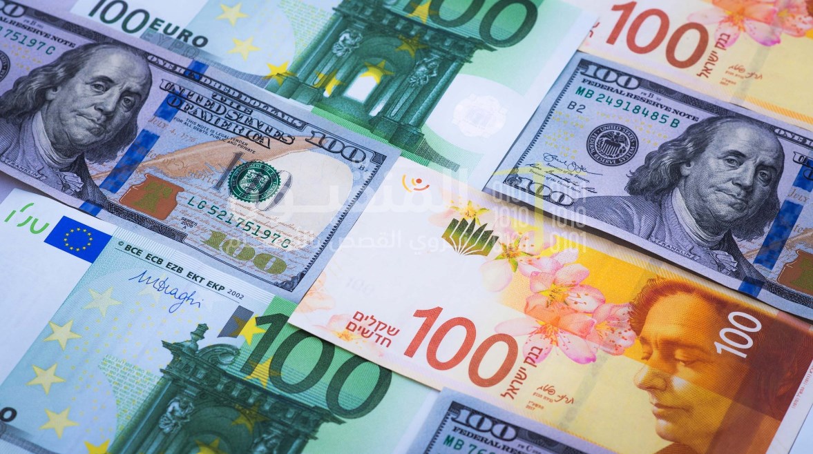 تحديث أسعار العملات اليوم الأحد في البنوك للدولار واليورو
سعر الدولار واليورو والعملات اليوم الأحد في البنوك
قائمة أسعار العملات اليوم الأحد في البنوك للدولار واليورو
