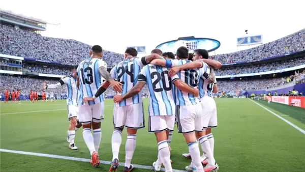موعد مباراة الأرجنتين وإنجلترا في نصف نهائي كأس العالم 2026 ترتيب المباريات والقنوات الناقلة