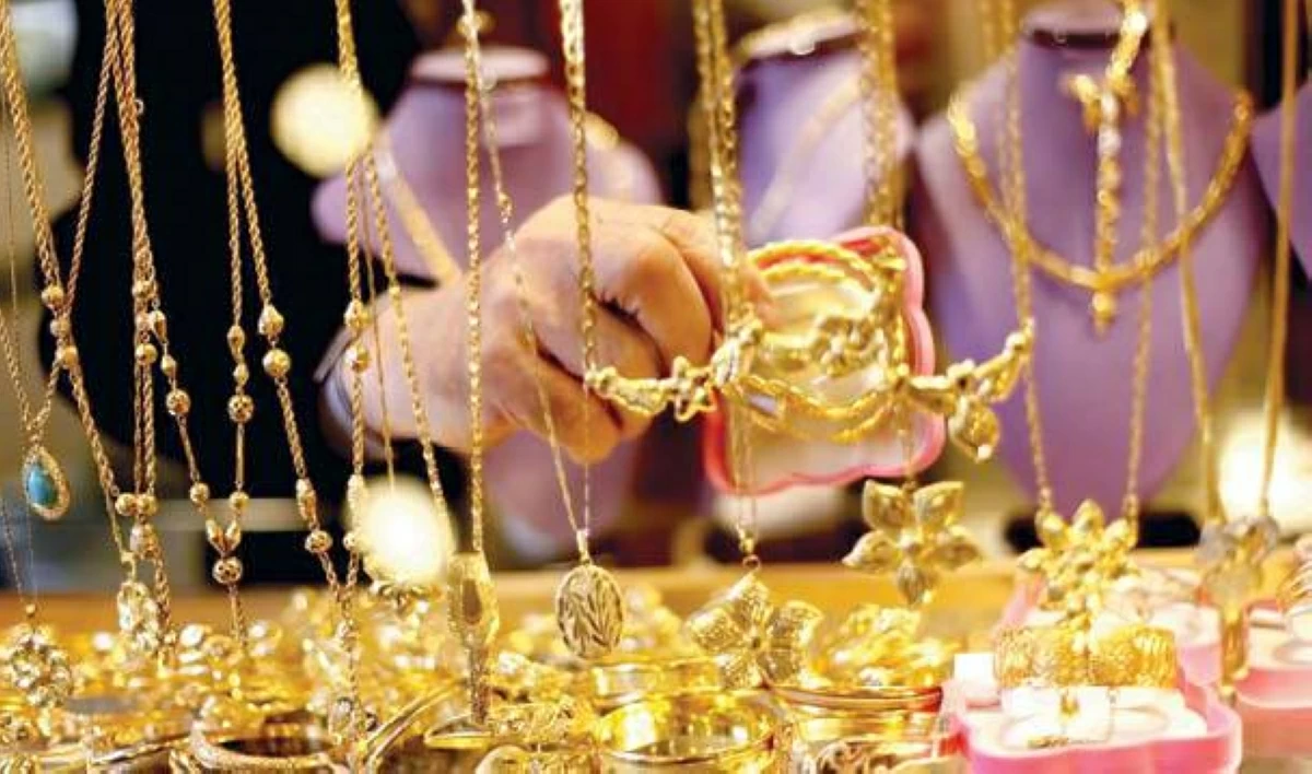 أسعار الذهب تتراجع عند إغلاق تعاملات الأربعاء 15 يوليو 2026 وعيار 21 يتراجع أيضًا