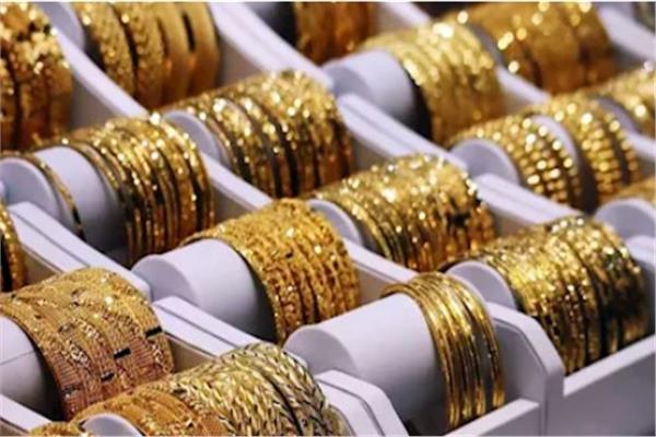 ارتفاع سعر الجنيه الذهب خلال تعاملات الجمعة المسائية