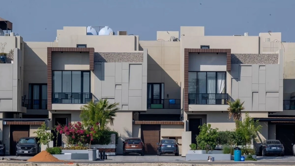 انخفاض أسعار الفلل في الرياض بنسبة 13.4% والأراضي بنسبة 5.1%