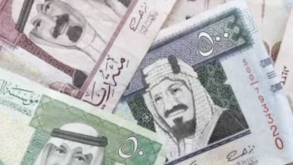 تحديثات سعر صرف الريال اليوم وأبرز التحركات في سوق العملات