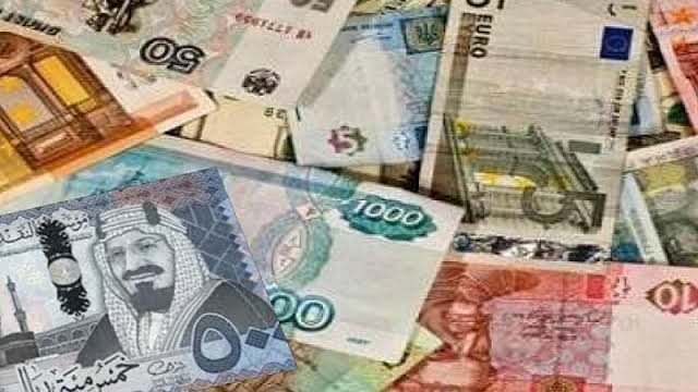 متابعة حية لأسعار صرف العملات العربية اليوم