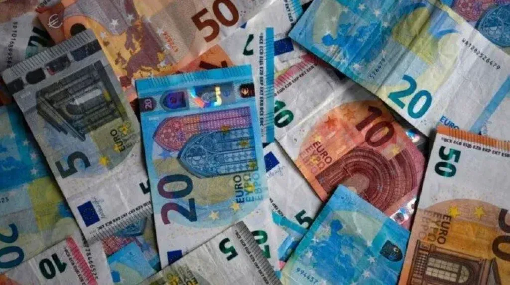 تحديث سعر اليورو مقابل الجنيه المصري في البنوك اليوم الأربعاء 22 يوليو 2026