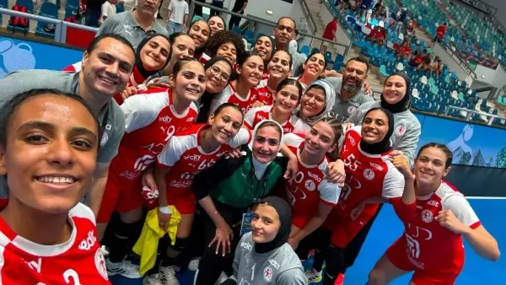 ناشئات اليد يتأهلن للدور الثاني بمونديال رومانيا بعد الإطاحة بفرنسا