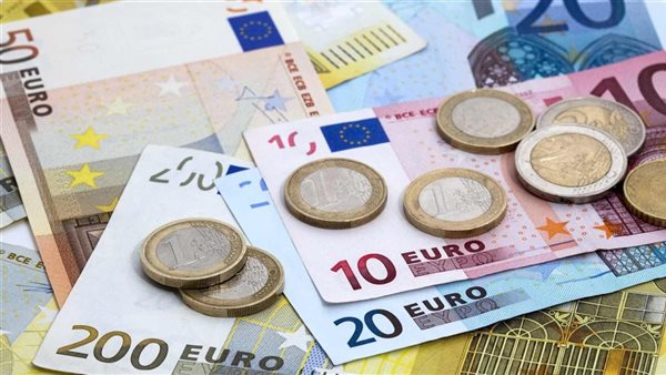 سعر اليورو مقابل الجنيه المصري في البنوك بنهاية تعاملات الأحد