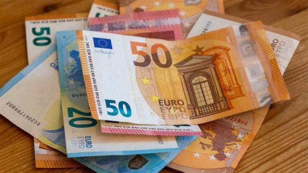سعر اليورو مقابل الجنيه المصري اليوم بعد آخر تحديث
تطورات سعر اليورو أمام الجنيه المصري في تعاملات اللحظة
قيمة اليورو مقابل الجنيه المصري الآن عقب التغييرات الأخيرة