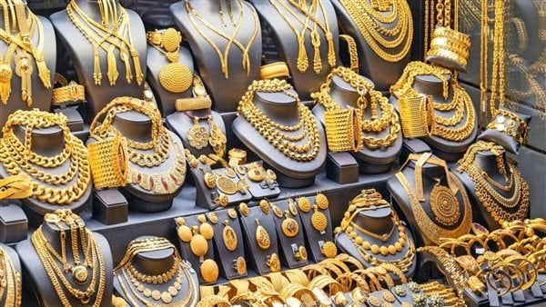 تطورات أسعار الذهب في مصر اليوم الأحد 19 يوليو 2026 ومفاجأة في سعر عيار 21
تحديثات سعر الذهب بمصر اليوم الأحد 19 يوليو 2026 وقفزة غير متوقعة لعيار 21
أسعار الذهب اليوم الأحد 19 يوليو 2026 في مصر وتحولات مفاجئة لعيار 21