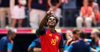 أمين يامال وكوبارسي يتألقان كأصغر اللاعبين في نهائي كأس العالم