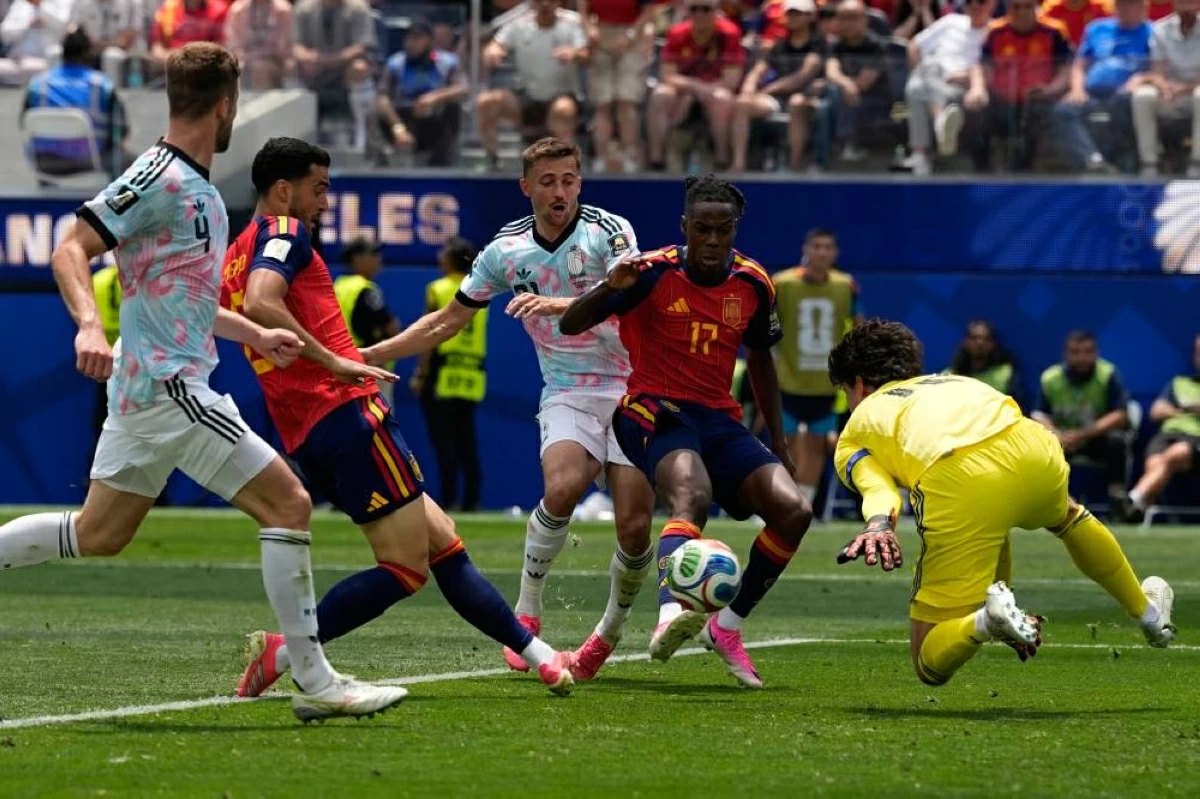 إسبانيا تتفوق بصعوبة على بلجيكا وتنتظر مواجهة نارية مع فرنسا في كأس العالم
