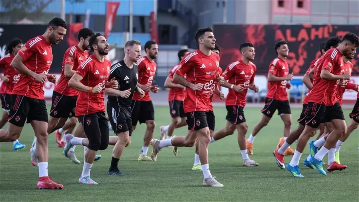 الأهلي يفتتح تدريباته للموسم الجديد بمباراة ودية أمام النصر ويغيب الدوليين