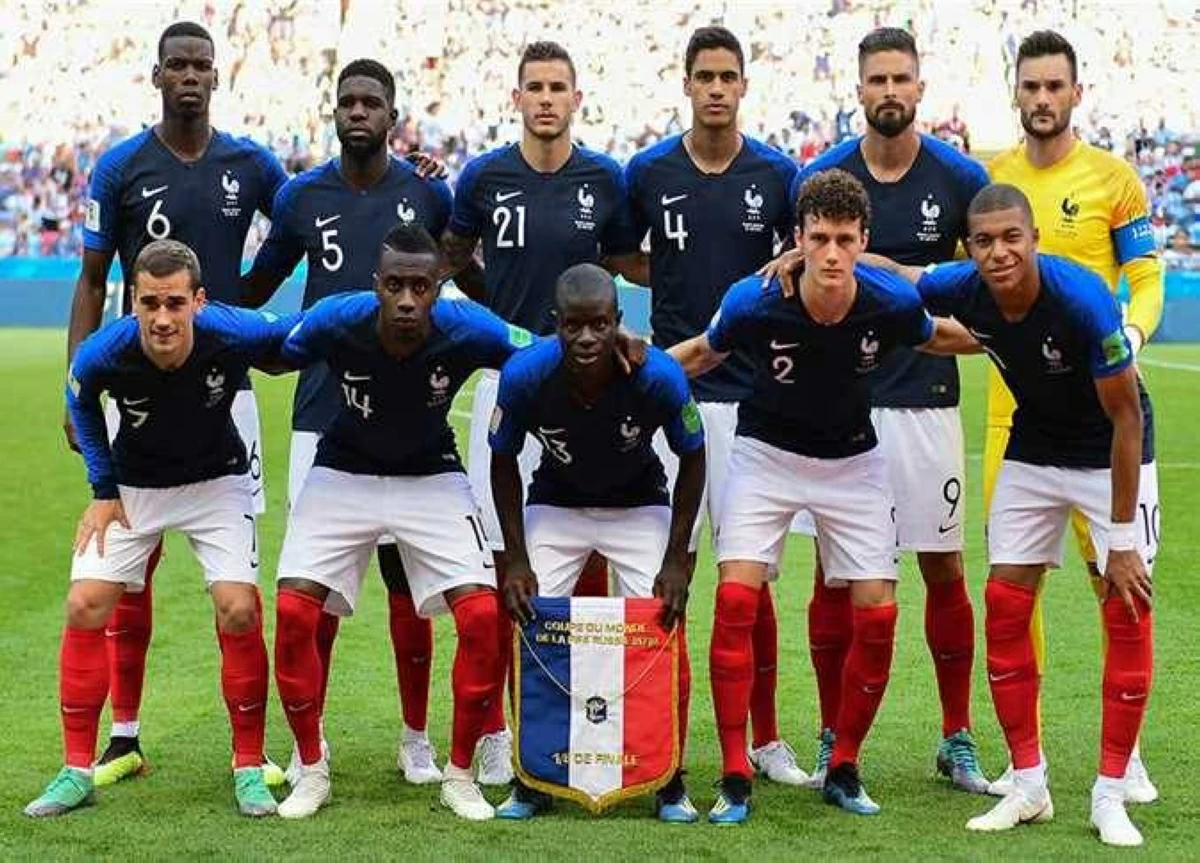 التشكيلة المنتظرة لمنتخب فرنسا أمام إسبانيا في كأس العالم توقعت وفقا للمدربين والمحللين