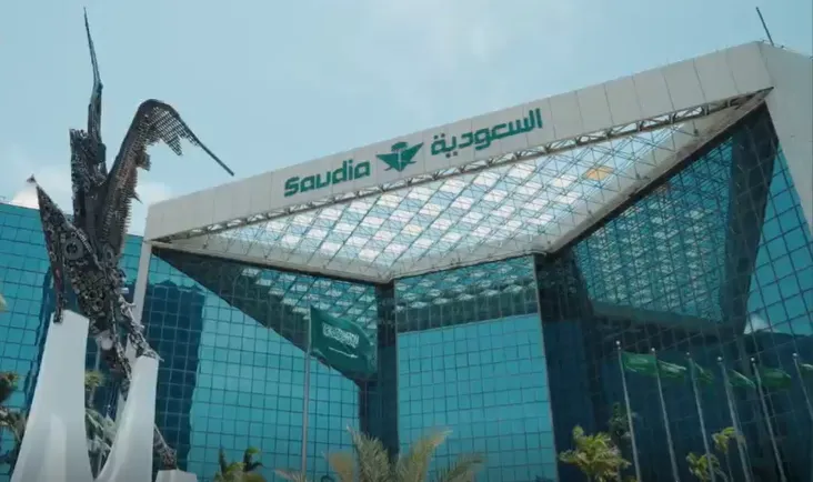 الخطوط السعودية تؤكد عدم وجود أي علاقة لها بالطائرات التي تخص الكيان المُعاقَب في سياق الأزمة الحالية