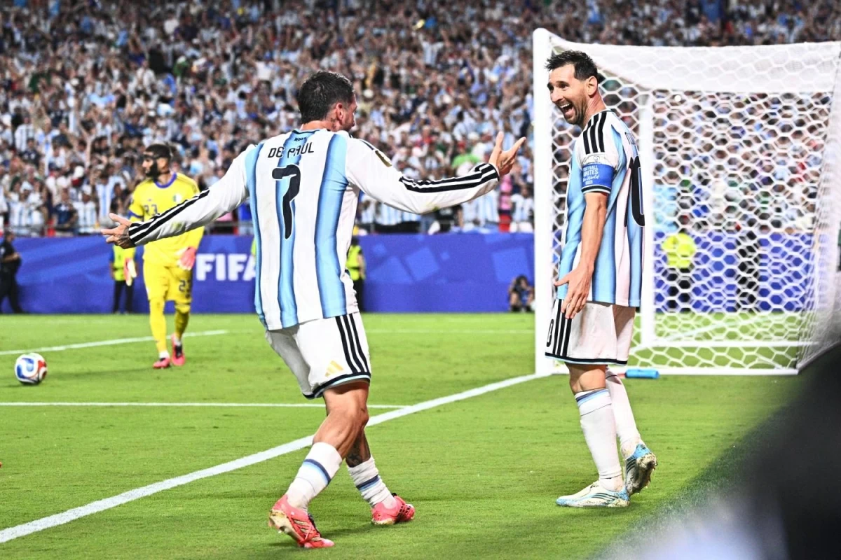 تشكيلة منتخب الأرجنتين المتوقعة لمواجهة إنجلترا في مباراة اليوم