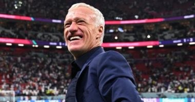 ديسامب يعادل رقم شون التاريخي في كأس العالم ويقود فرنسا لمواجهة المغرب