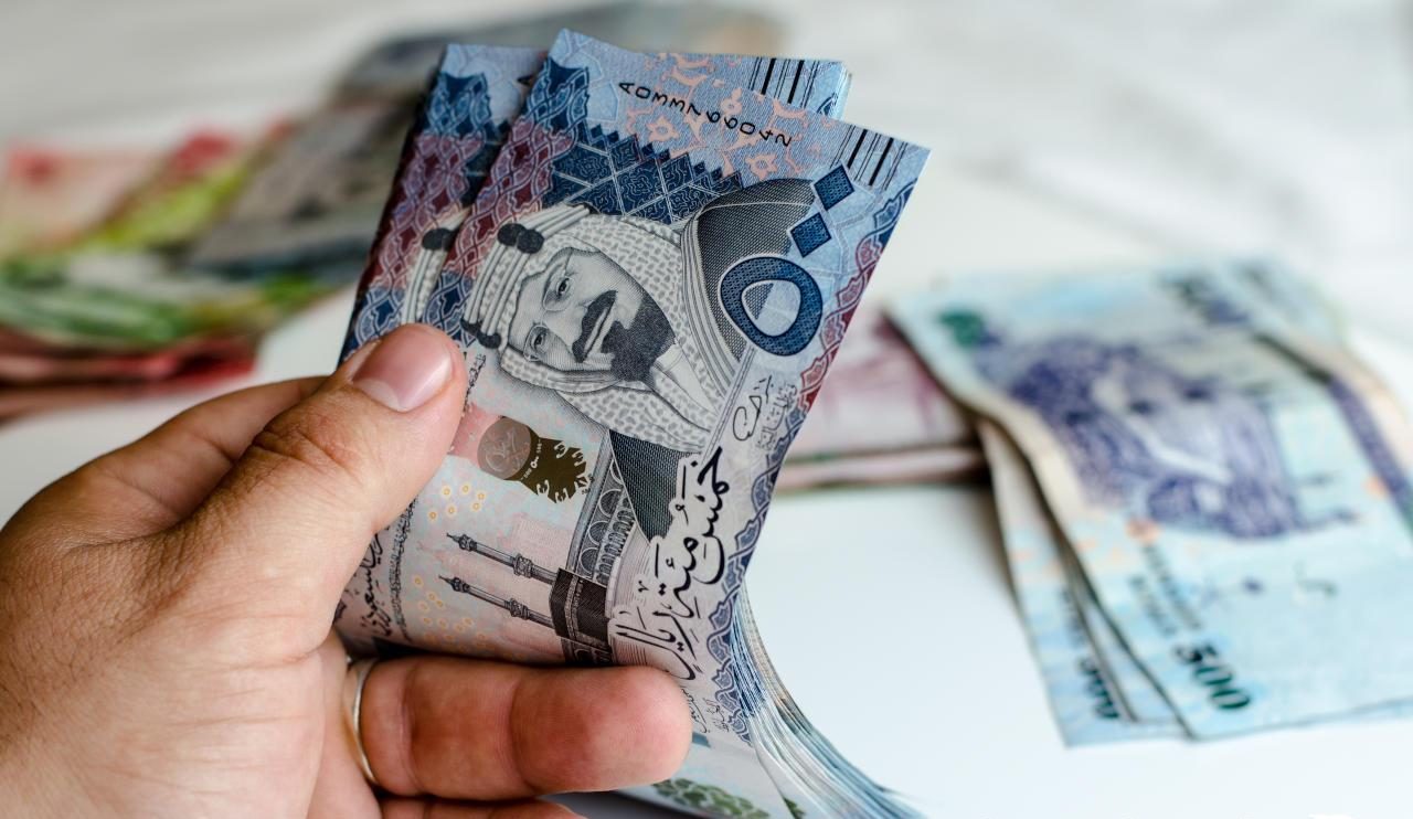 تطورات سعر صرف الريال السعودي أمام العملات العربية في التداولات الحالية
تحركات الريال السعودي ومستويات الصرف في سوق العملات العربية الآن
رصد لأسعار صرف الريال السعودي مقابل العملات العربية في التعاملات المستمرة
أداء الريال السعودي أمام العملات العربية في تداولات السوق اليوم
