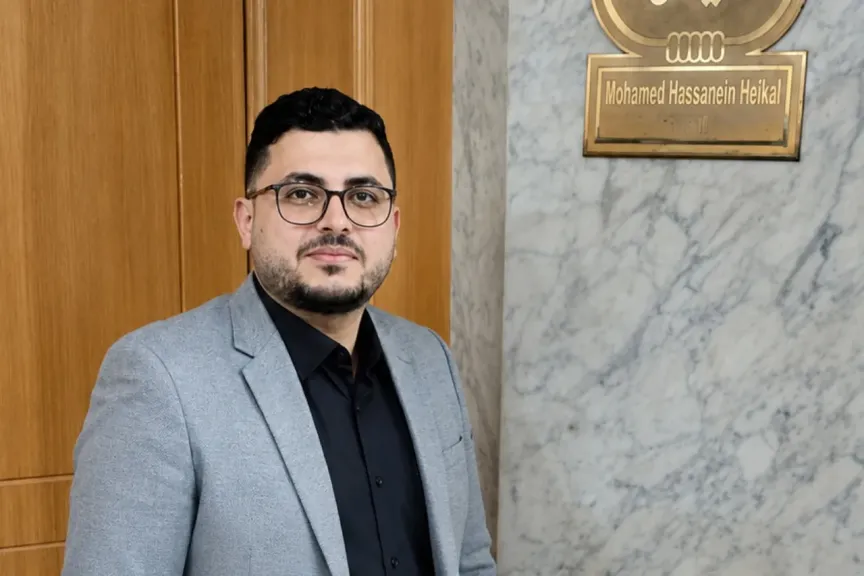 محمد سعيد فوضى السوشيال ميديا تهدد أخلاق المجتمع واستقرار الأسرة وتنظيم المنصات أصبح ضرورة وطنية