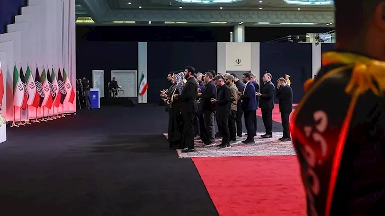 مسؤول إسرائيلي سابق يؤكد أن إيران زادت من أجراءاتها الأمنية خلال جنازة خامنئي