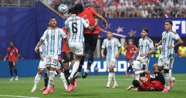 منتخب مصر يتصدر الأرجنتين بهدف في كأس العالم ويواصل سعيه نحو التقدم
