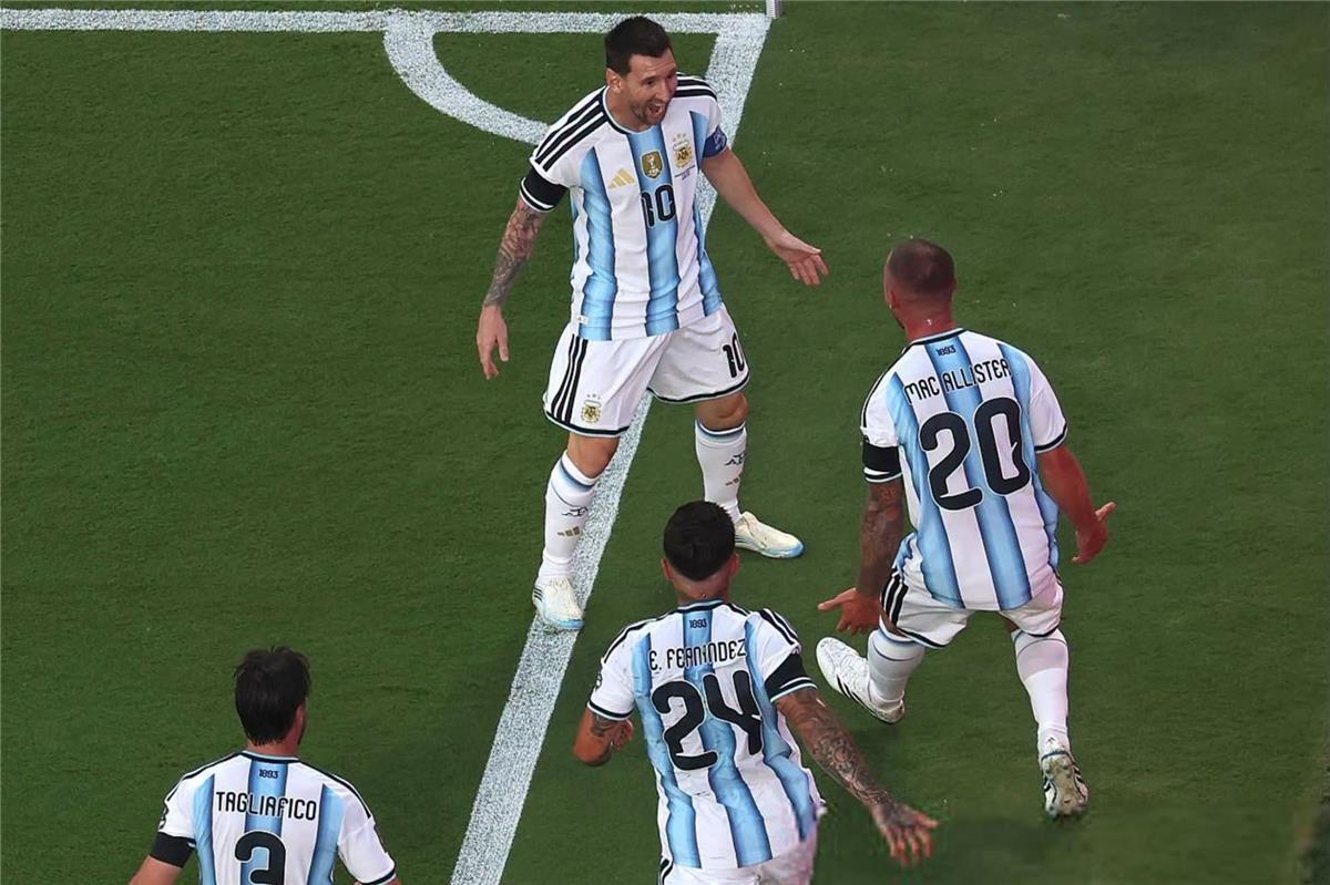 موعد مباراة إنجلترا والأرجنتين في نصف نهائي كأس العالم 2026