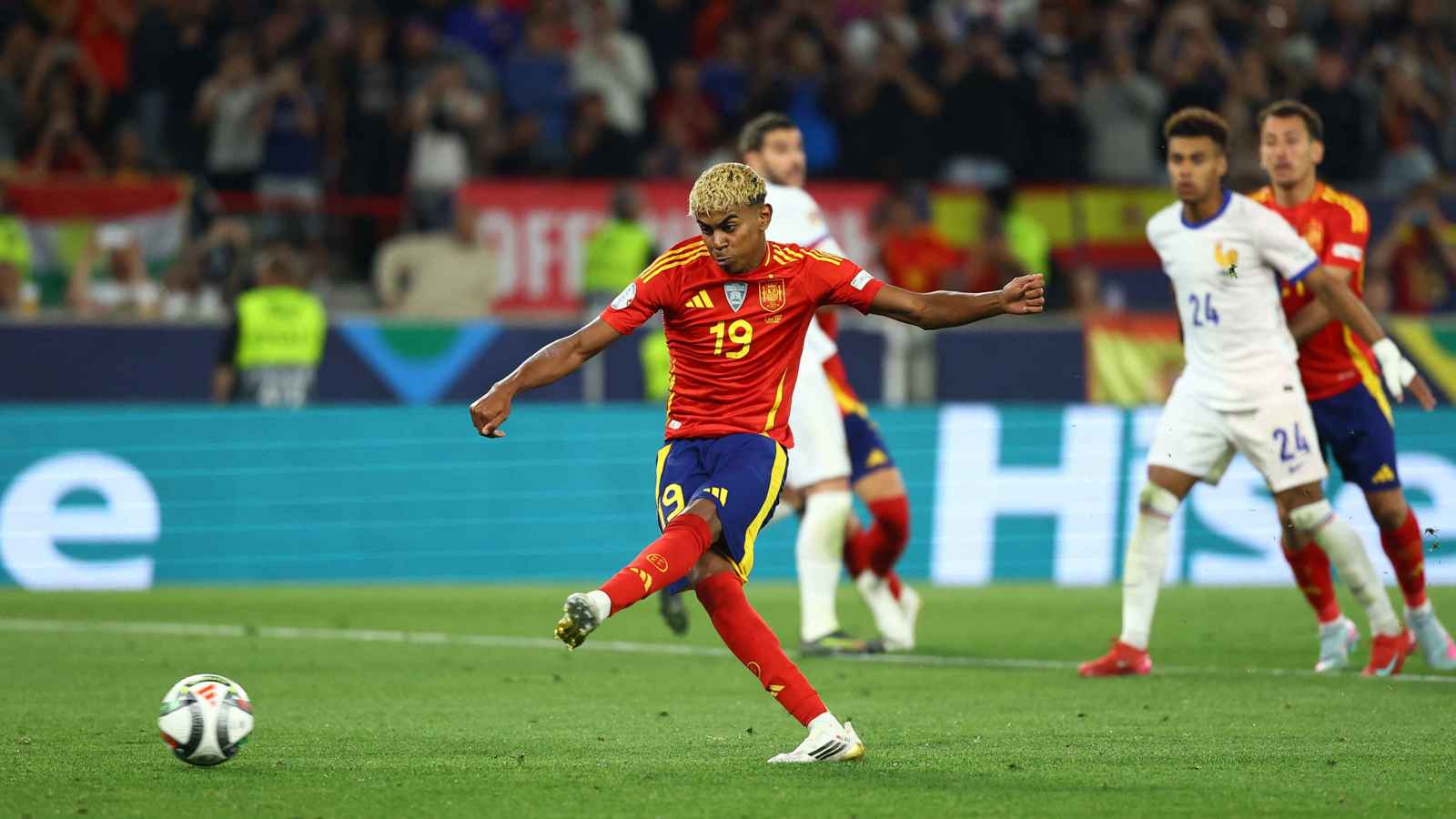 موعد مباراة البرتغال وإسبانيا في دور الستة عشر بكأس العالم 2023