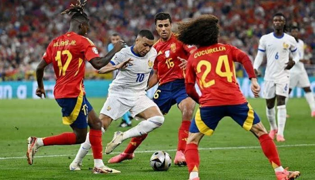 موعد مباراة فرنسا وإسبانيا اليوم في كأس العالم والتشكيل المتوقع والقنوات الناقلة