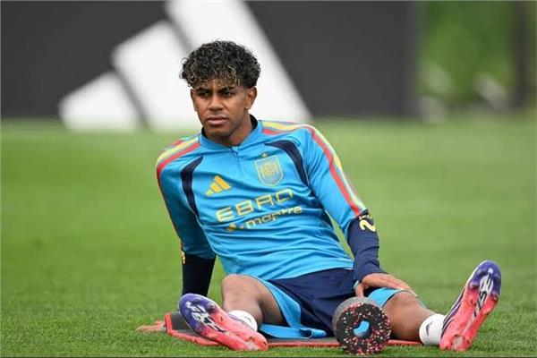 موقف لامين يامال من نهائي كأس العالم 2026 يثير اهتمام الجماهير والأنظار