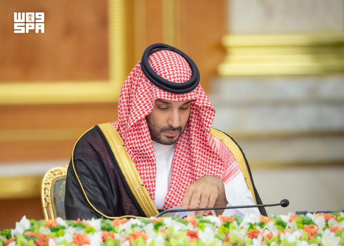 ولي العهد يرأس جلسة مجلس الوزراء في جدة لمناقشة التطورات الوطنية والتقدم الاقتصادي العالي