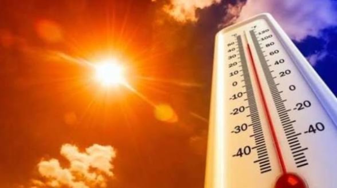 الأرصاد تحذر من استمرار الموجة الحارة وتكشف درجات الحرارة اليوم الأحد
توقعات حالة الطقس اليوم الأحد مع استمرار تأثير الموجة الحارة
تفاصيل درجات الحرارة اليوم الأحد في ظل استمرار الموجة الحارة