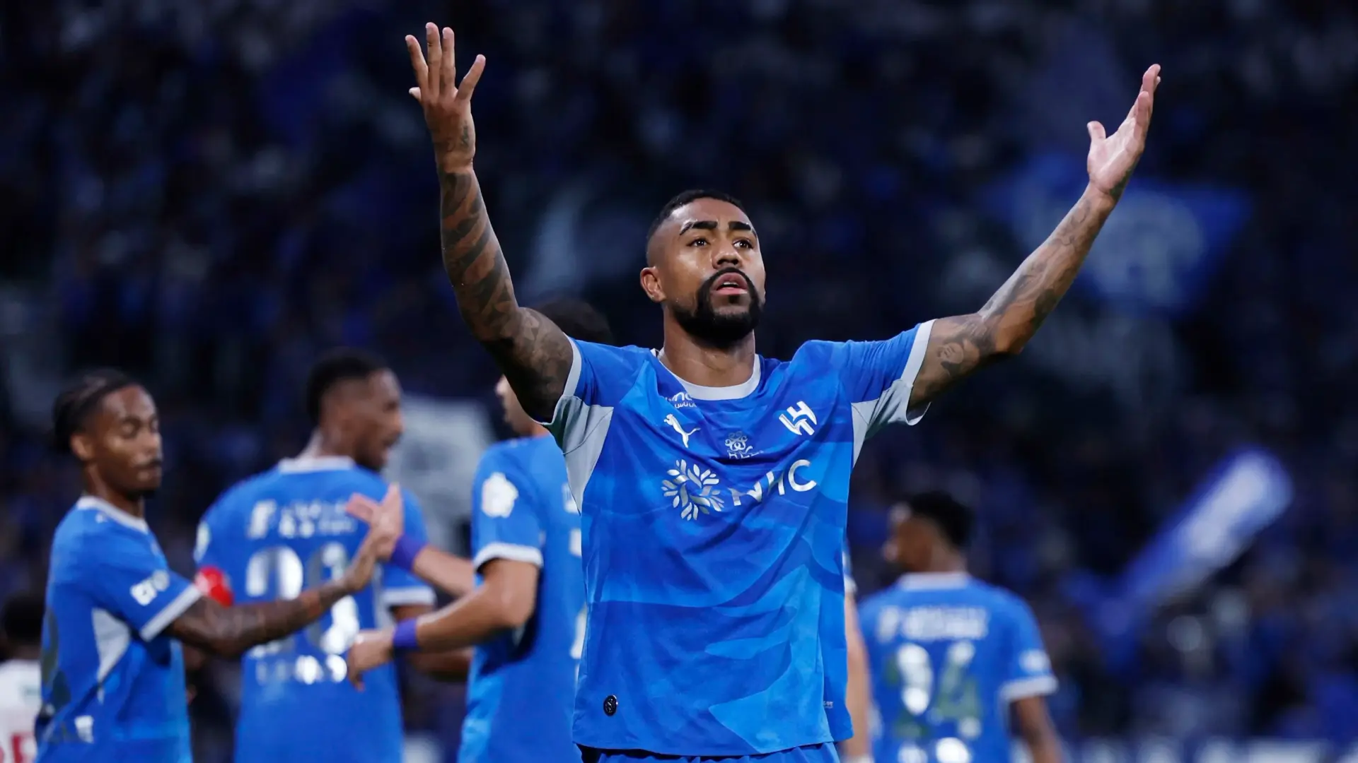 القنوات الناقلة لمباراة الهلال ضد الرائد اليوم في كأس الملك السعودي مع الموعد