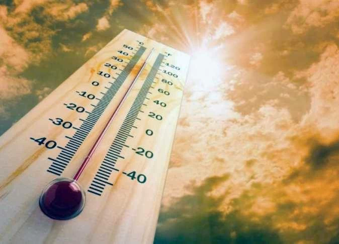 تراجع نسبي في حدة الحرارة اليوم والرطوبة تزيد من الشعور بالصهد