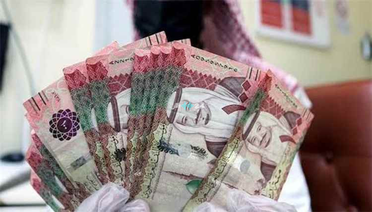 الريال السعودي يسجل قفزة أمام الجنيه المصري في تعاملات اليوم الأحد